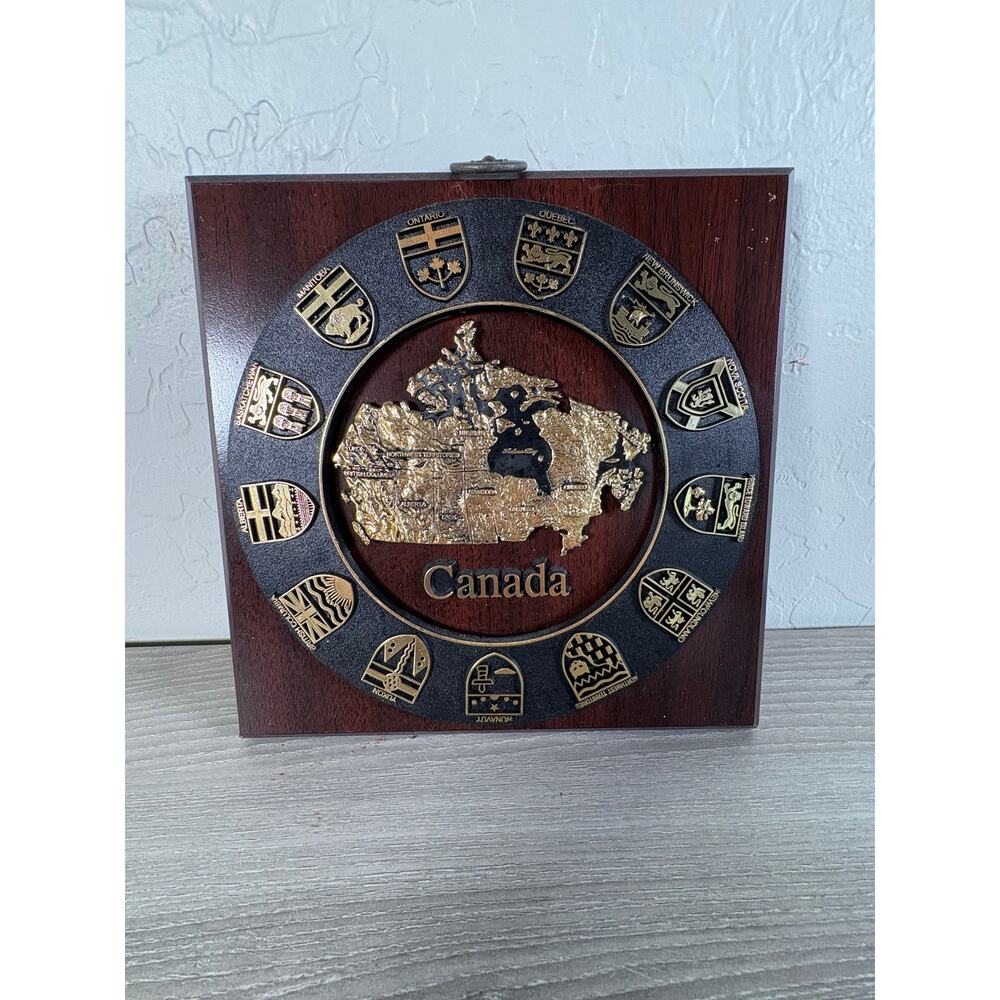 Vintage Canada Souvenir Plaque- Gold Map with Provincial‎ Crests- Made in Canada